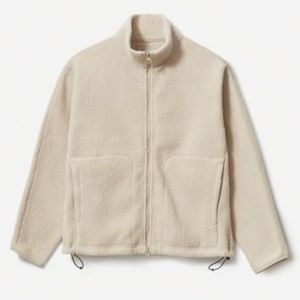 Everlane Renew fleece in Oat. Size Large